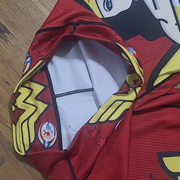 Wonder Woman leggings Small - Picture 3 of 3